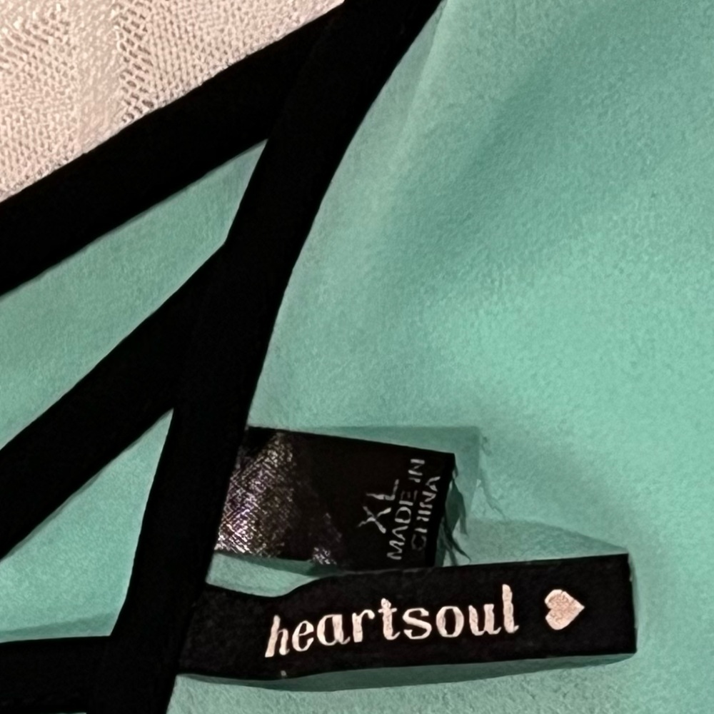NWOT HeartSoul Blouse Women's Size XL Black Bows Mint Color - Picture 7 of 7